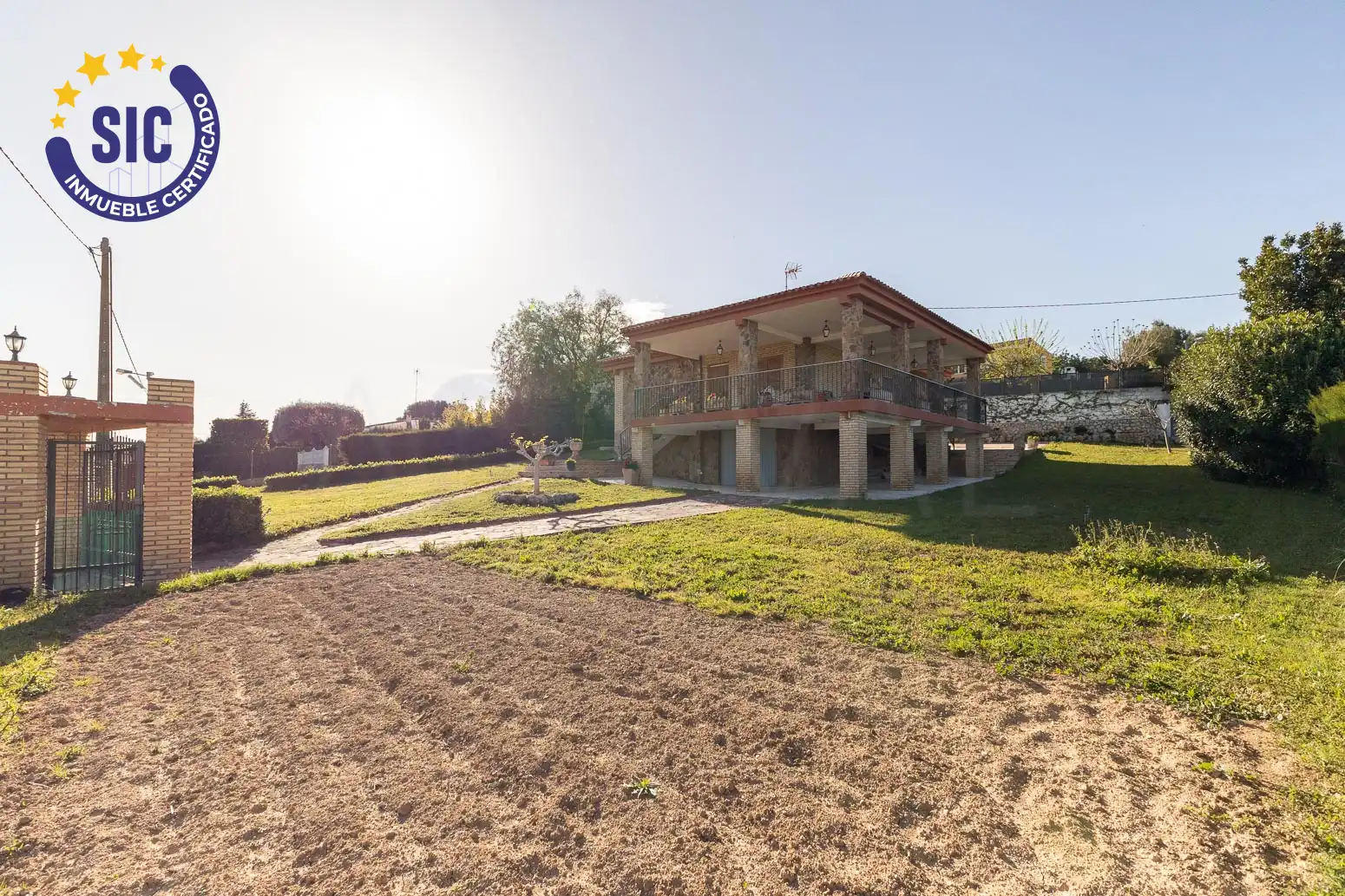Vista exterior de Casa o chalet en venta en Chiva con Jardín privado