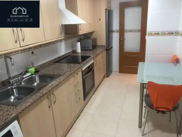 Piso de alquiler en Bulevar - Puerta Mítica