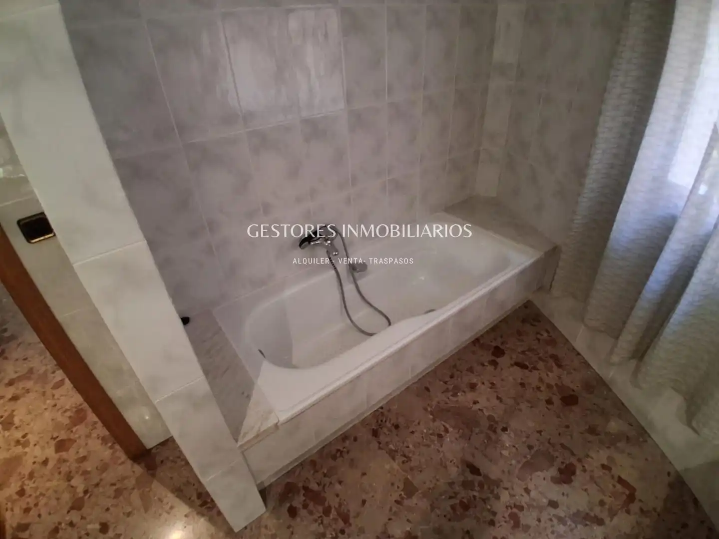 Bany de Edifici en venda en Cocentaina