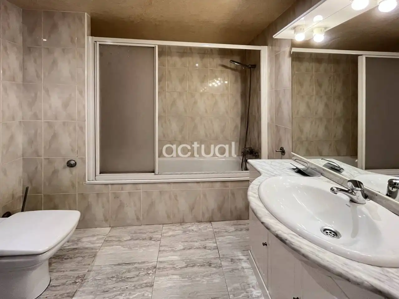 Baño de Piso en venta en Santa Cristina d'Aro con Aire acondicionado, Calefacción y Terraza