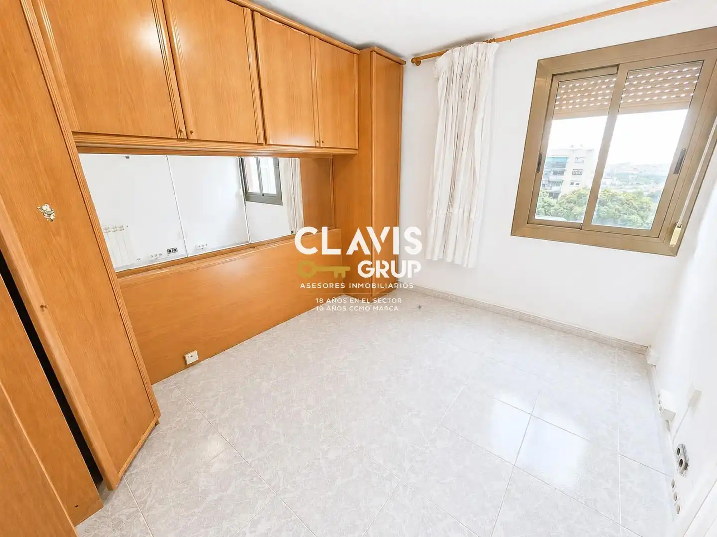 Flat for sale in Barcelona  with Air Conditioner, Heating and Terrace
