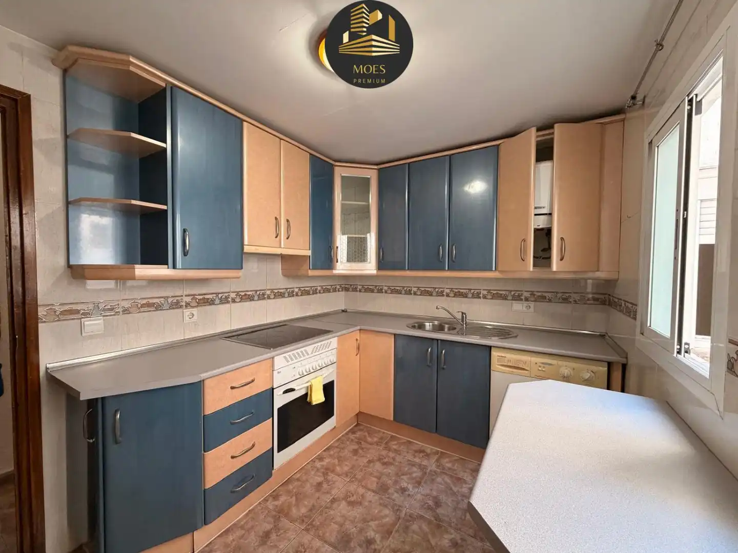 Cocina de Piso en venta en Jaén con Balcón