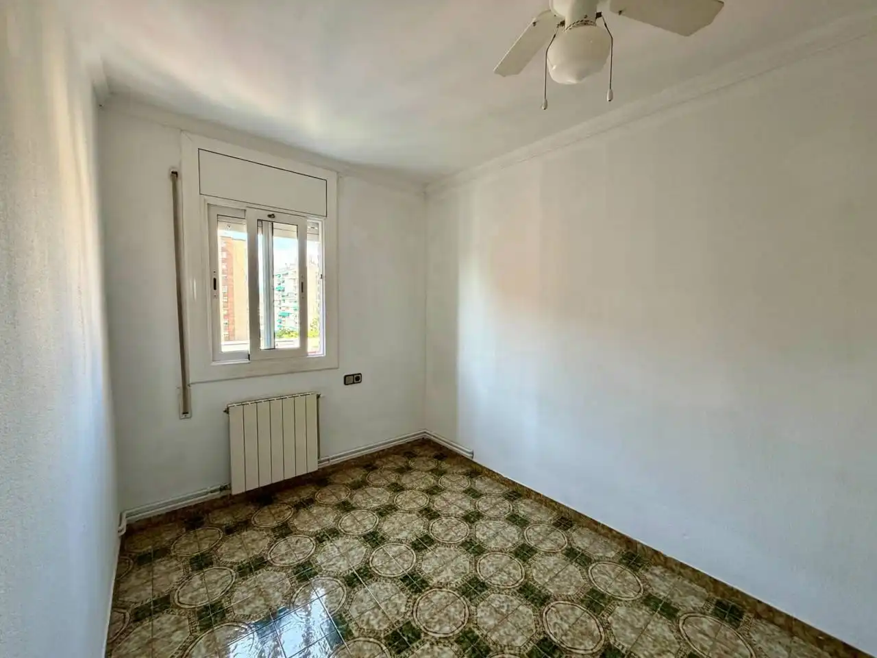 Bedroom of Flat for rent in Sabadell  with Heating and Balcony
