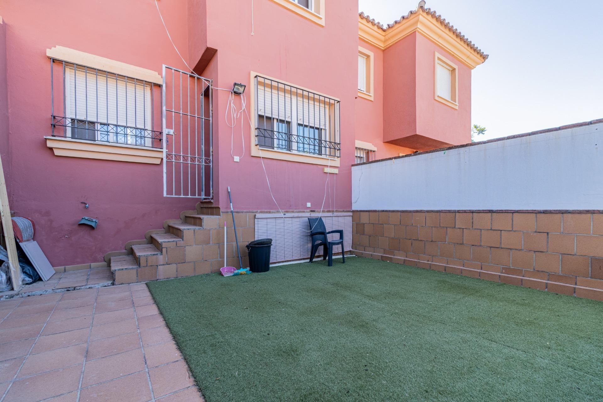 Jardí de Casa adosada en venda en Algeciras