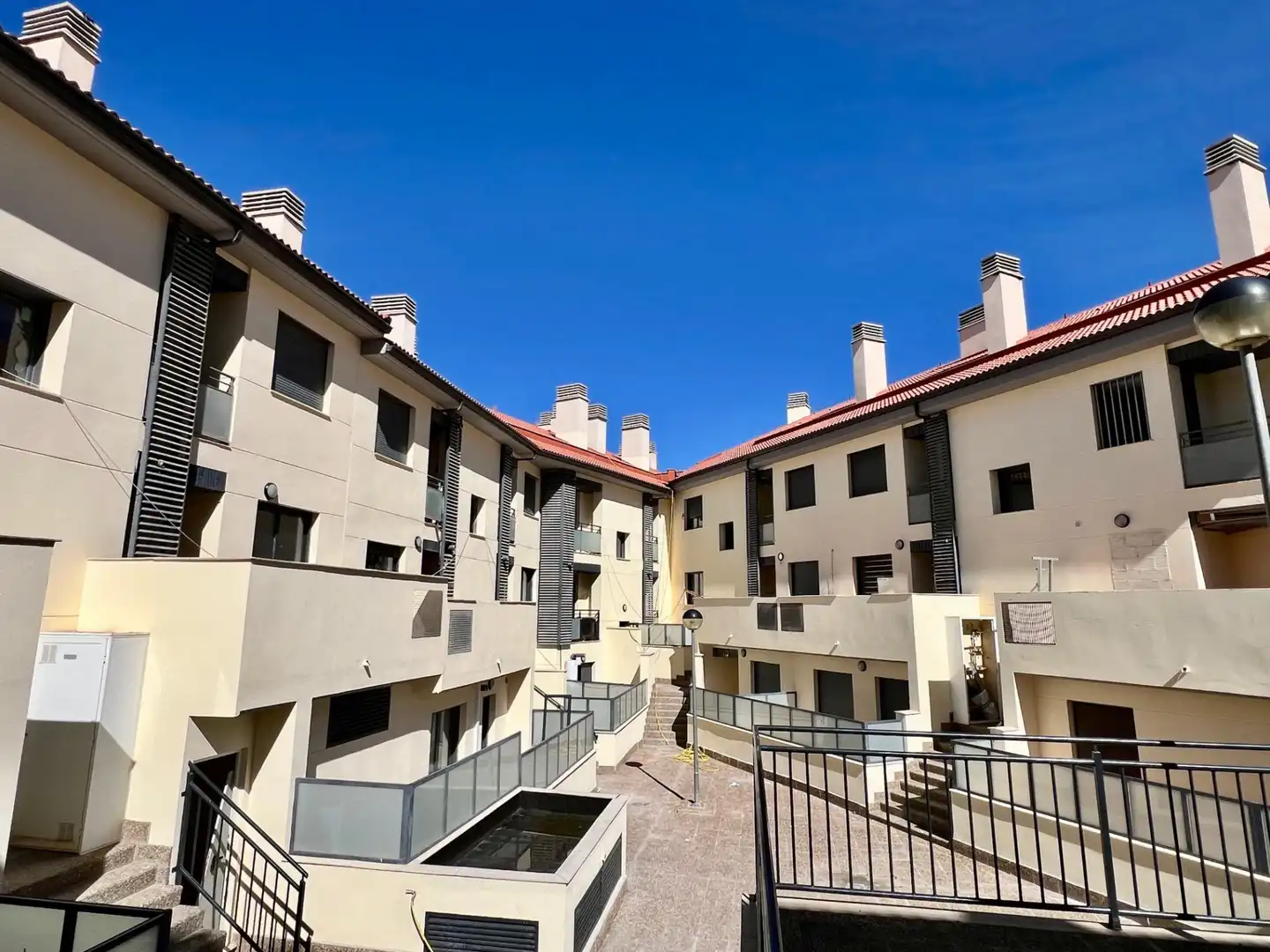 Exterior view of Flat for sale in Cadrete, Zaragoza