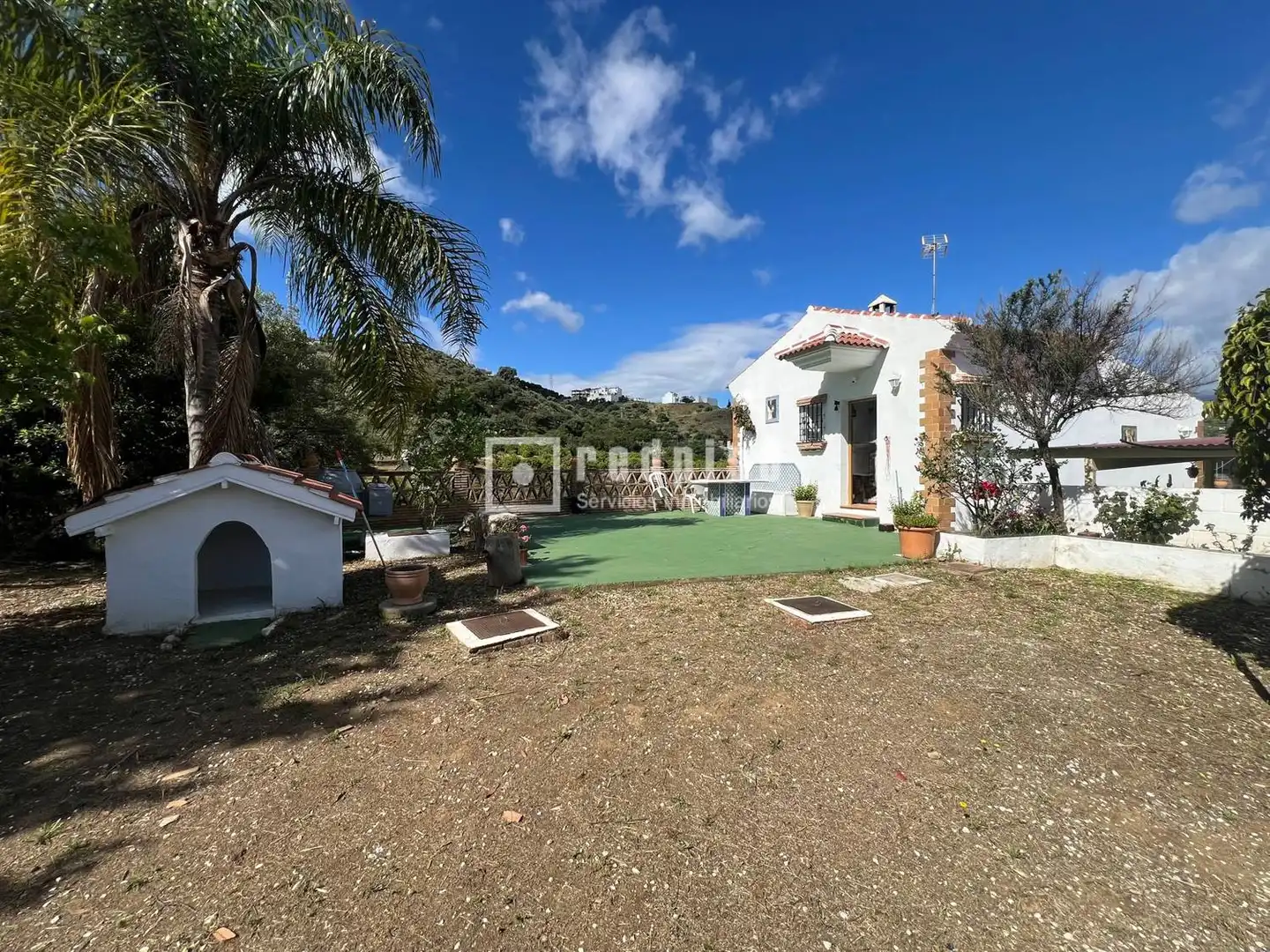 Vista exterior de Casa o xalet en venda en Monda amb Calefacció, Jardí privat i Terrassa