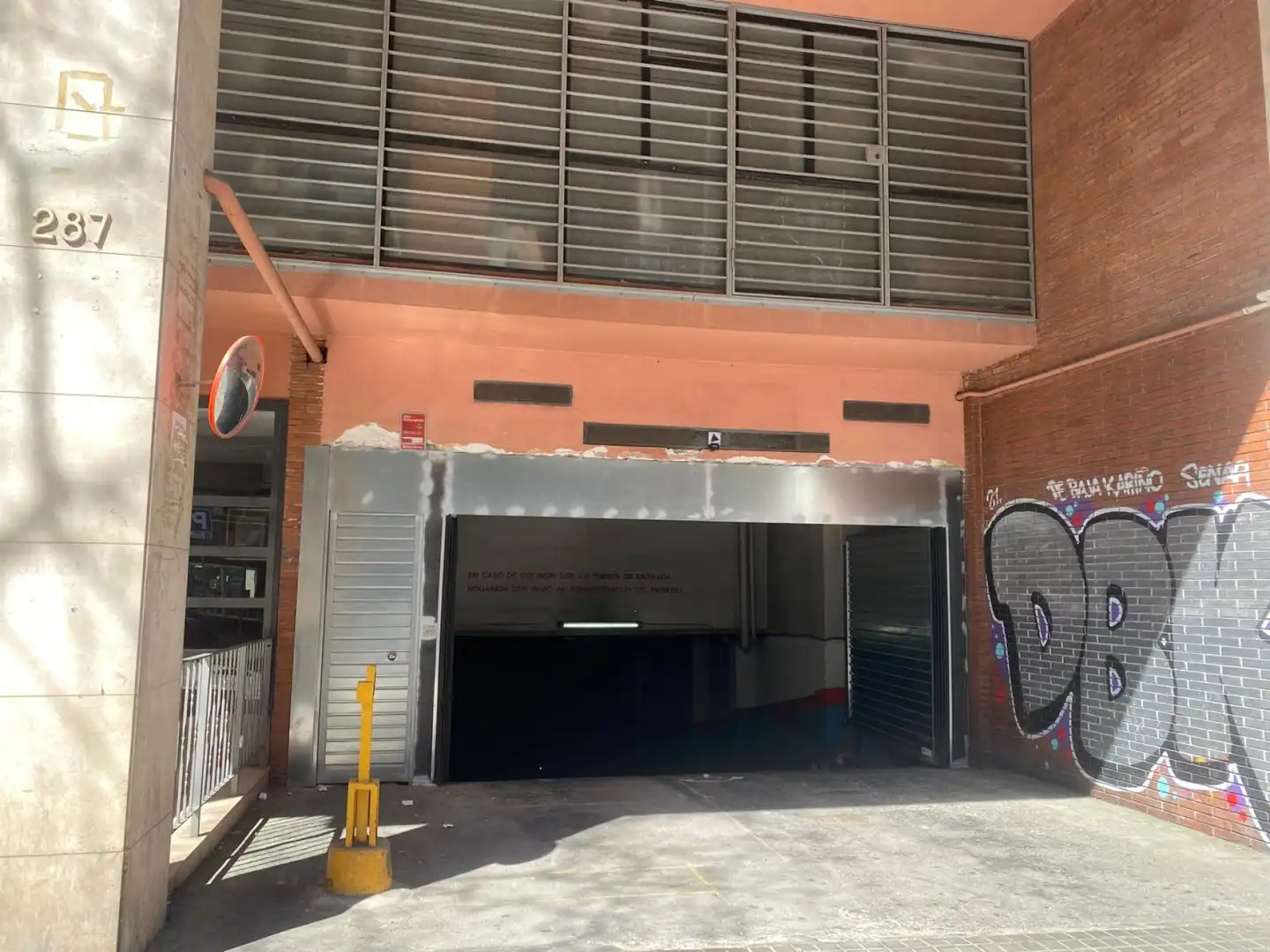 Einzelparkplatz zum Verkauf in Carrer de la Indústria 287, imagen 6