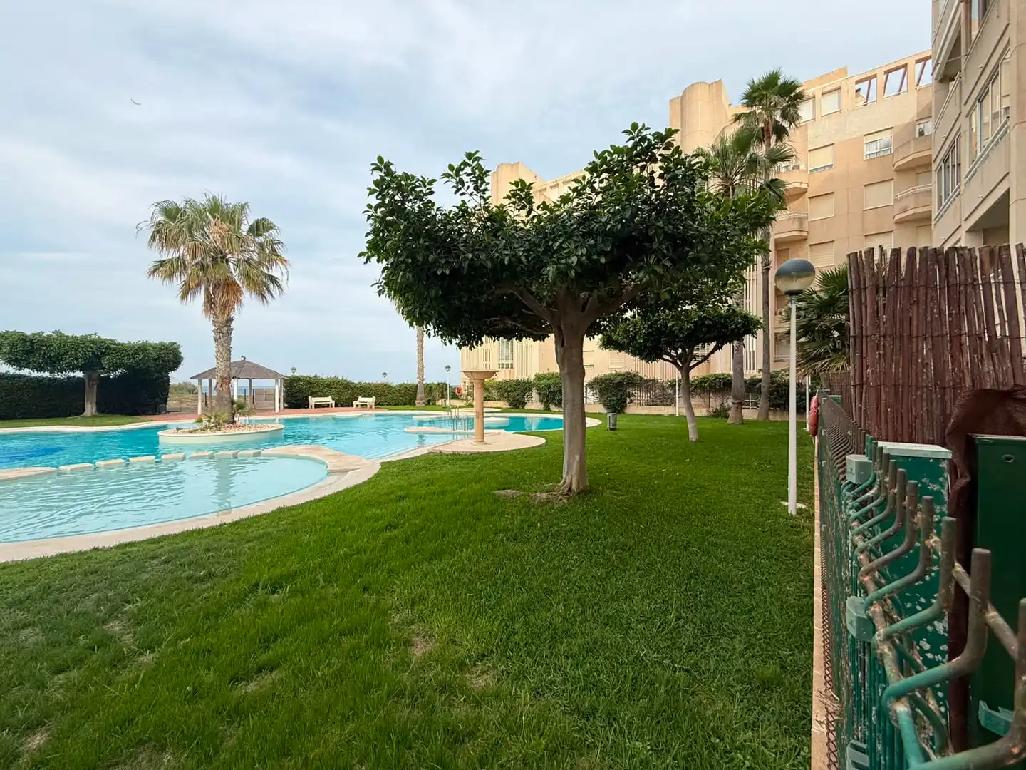 Swimming pool of Flat for rent in El Campello  with Air Conditioner, Heating and Terrace