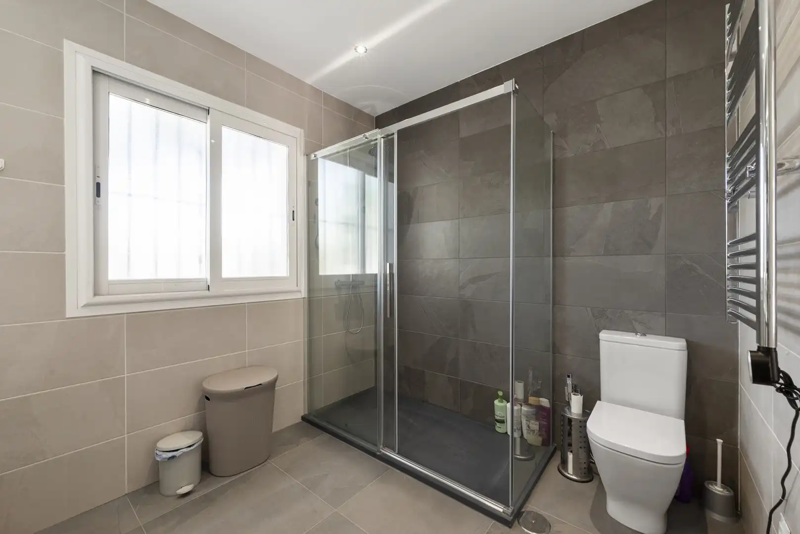 Baño de Casa adosada en venta en Mijas con Aire acondicionado, Jardín privado y Terraza