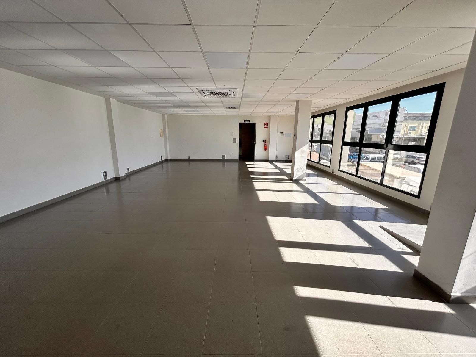 Oficina de alquiler en Paterna