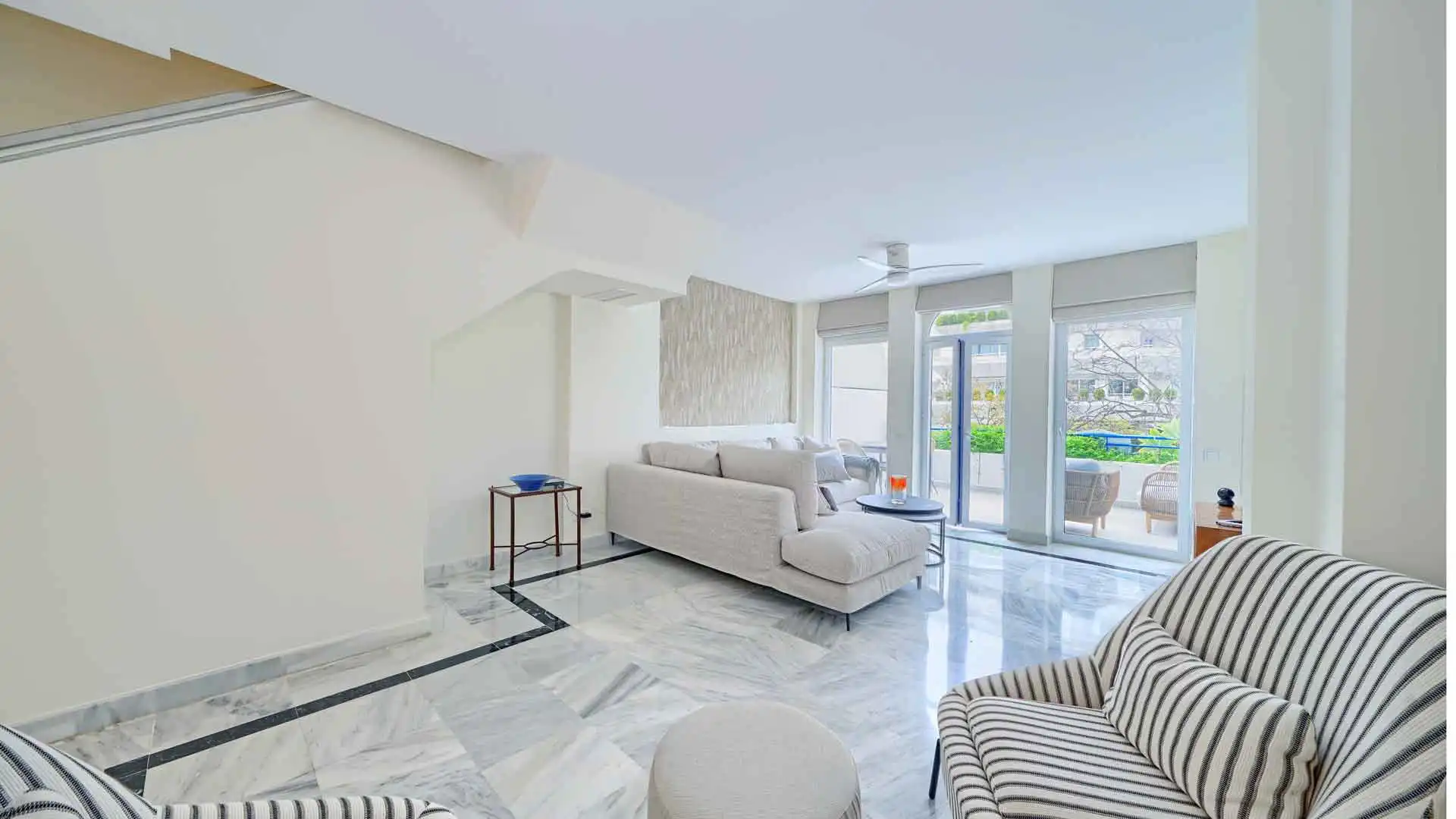 Apartment with pool for sale in Marbella Centro, imagen 6