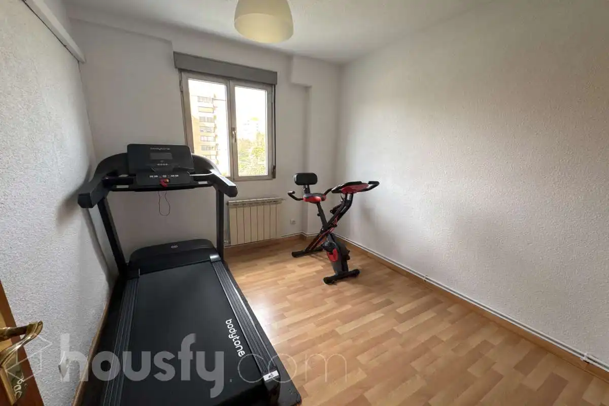 Flat for rent in Calle de Perú, Valleaguado - La Cañada