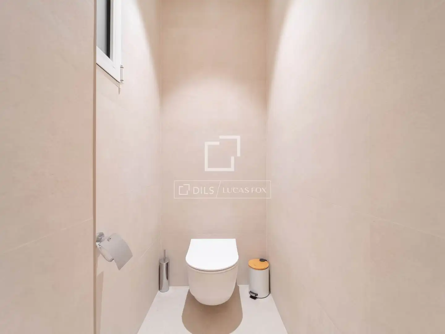 Baño de Piso de alquiler en Valencia con Aire acondicionado, Amueblado y Balcón