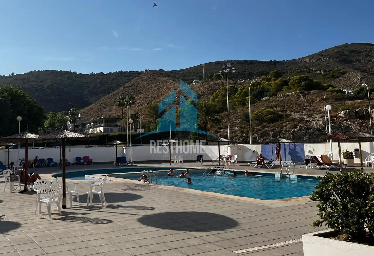 Swimming pool of Apartments for sale in Cullera  with Air Conditioner, Heating and Private garden