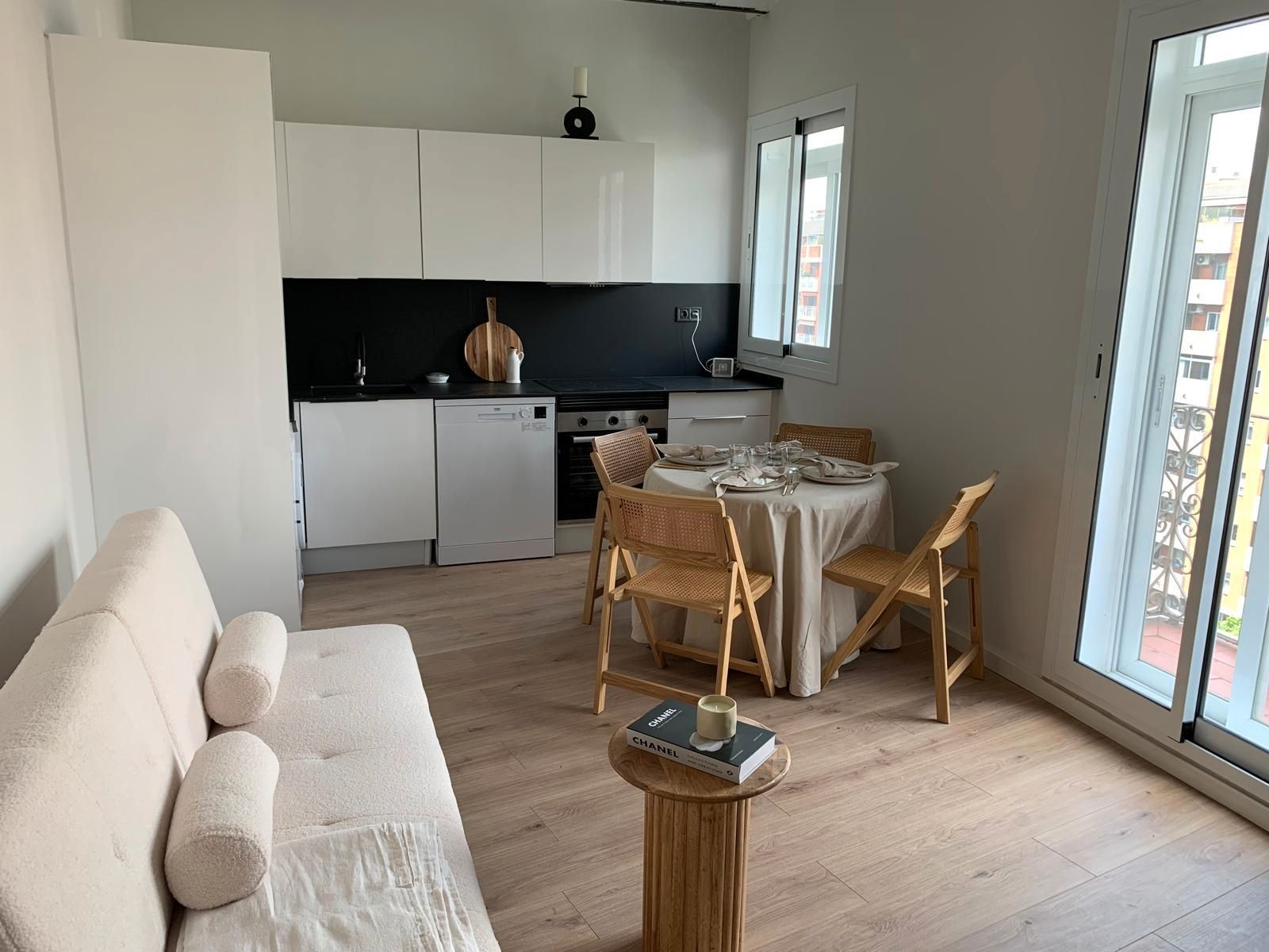 Living room of Flat for sale in Tordera  with Air Conditioner, Heating and Oven