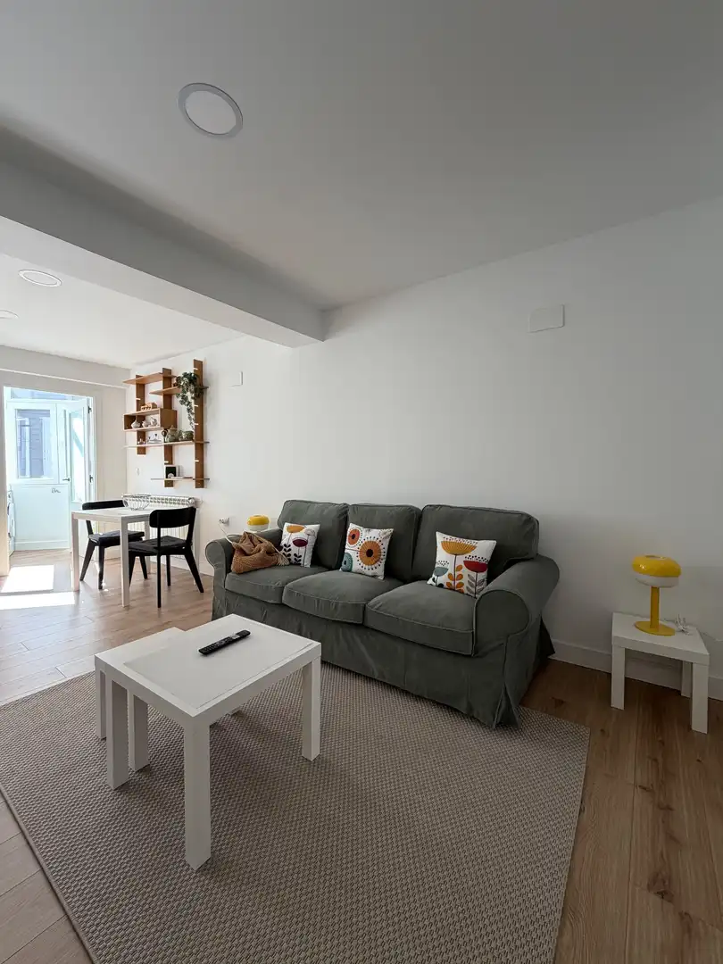 Sala d'estar de Apartament de lloguer en Lugo amb Calefacció i Moblat