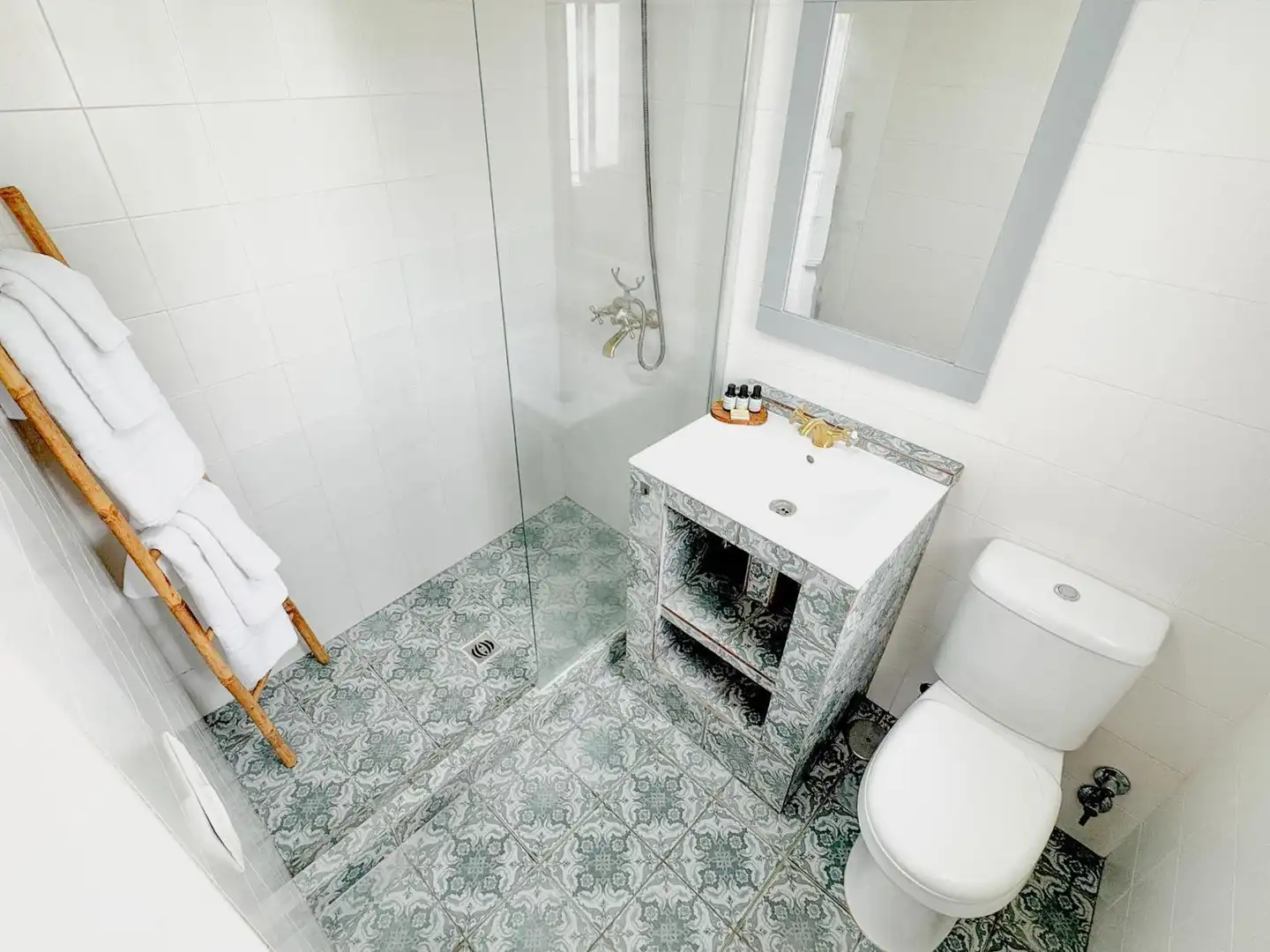 Baño de Casa o chalet en venta en Nerja con Aire acondicionado, Jardín privado y Terraza