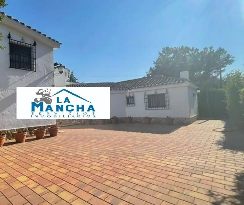 Casa rústica amb piscina en venda a Calle GARDENIA, imagen 3