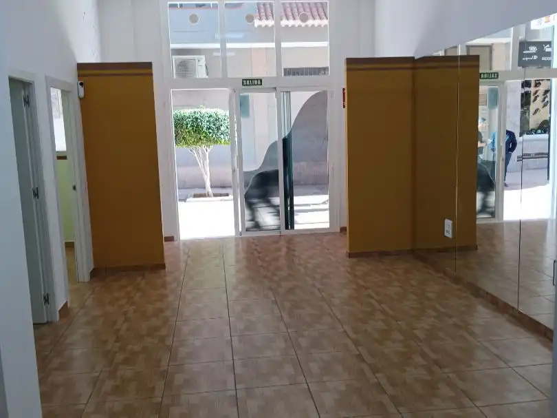 Local en venta en Arona con Aire acondicionado y Alarma