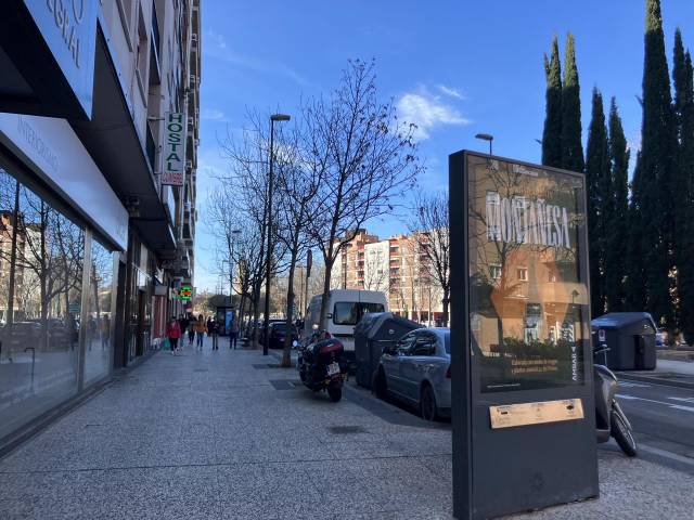 Local comercial en Alquiler en De Cataluña en La Jota