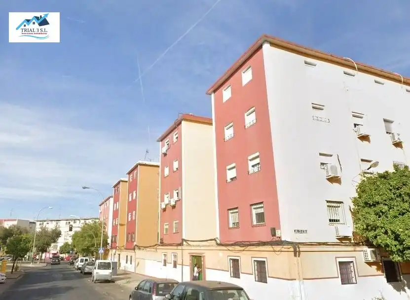 Vista exterior de Pis en venda en Sevilla