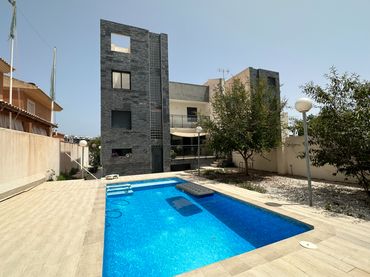 Chalet con balcón en venta en Avinguda Fotógrafo Francisco Cano 79a