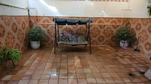 Foto 3 de Casa adosada en venda a Avenida Mariana de Pineda, 95, Casco Antiguo, Mairena del Aljarafe