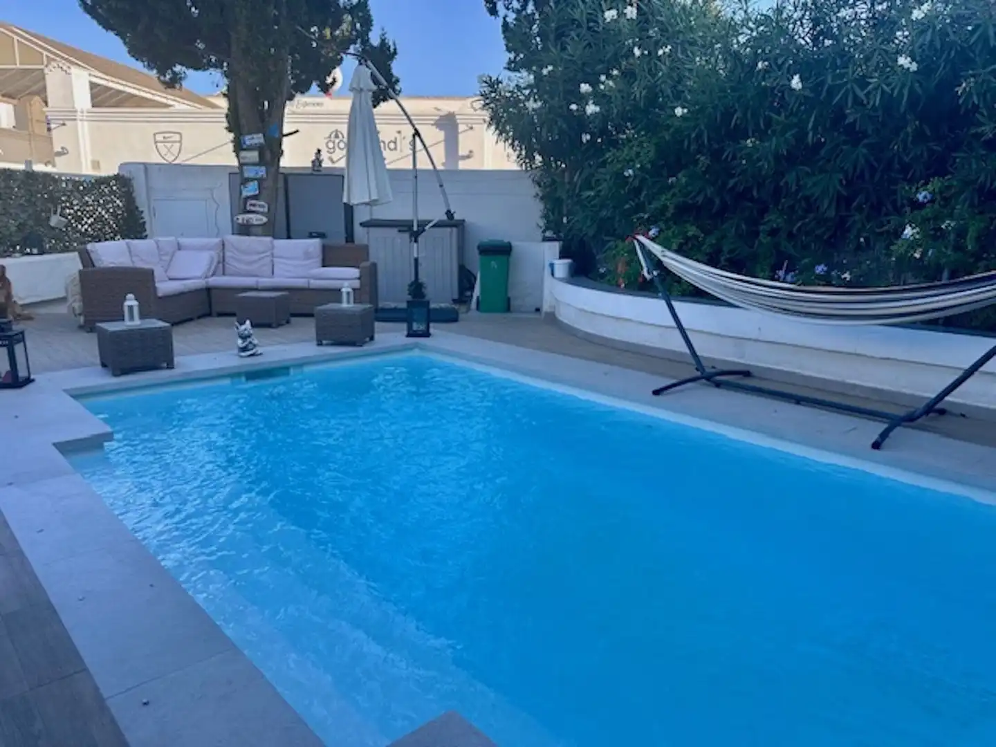 Piscina de Pis en venda en Estepona amb Aire condicionat, Terrassa i Piscina