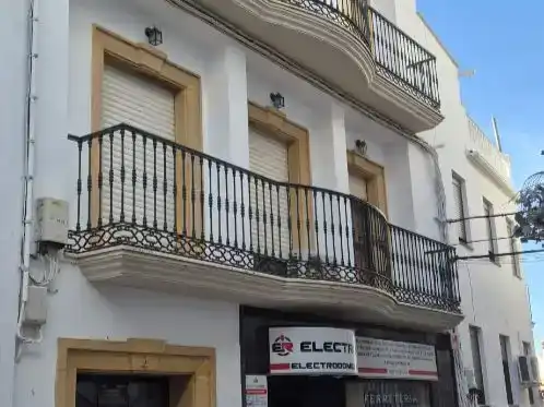 Vista exterior de Casa adosada en venda en Arjona, Jaén