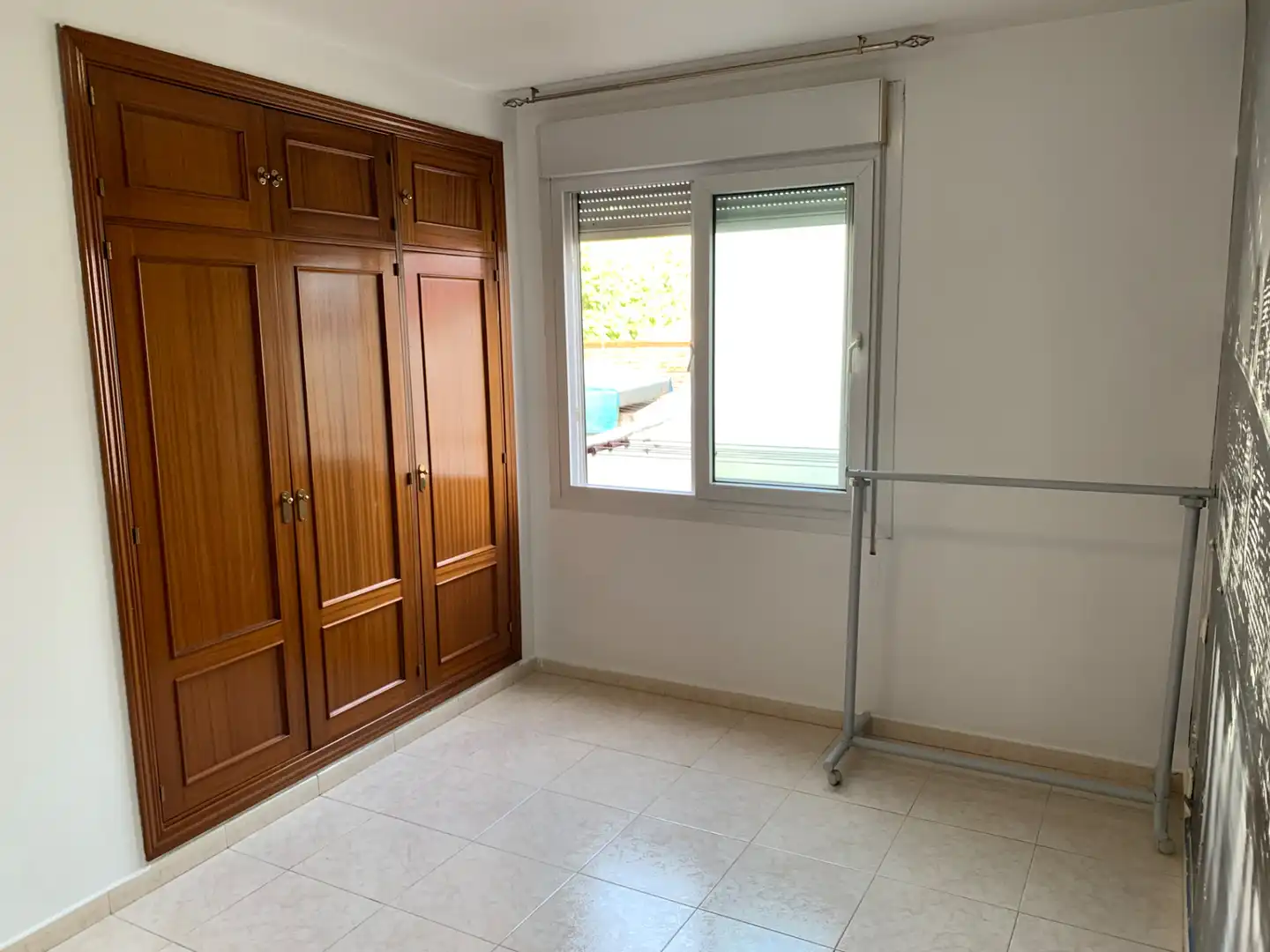 Bedroom of Flat for rent in Madrid  with Oven and Washing machine