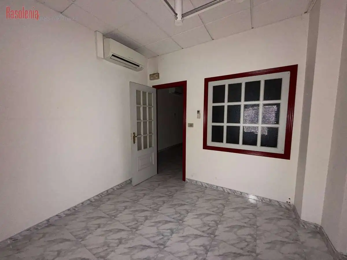 Commercial properties for sale in Bóveda