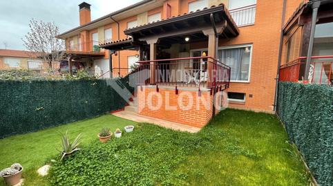 Foto 2 von Einfamilien-Reihenhaus zum Verkauf in Calle San José, 25, Alesanco, La Rioja