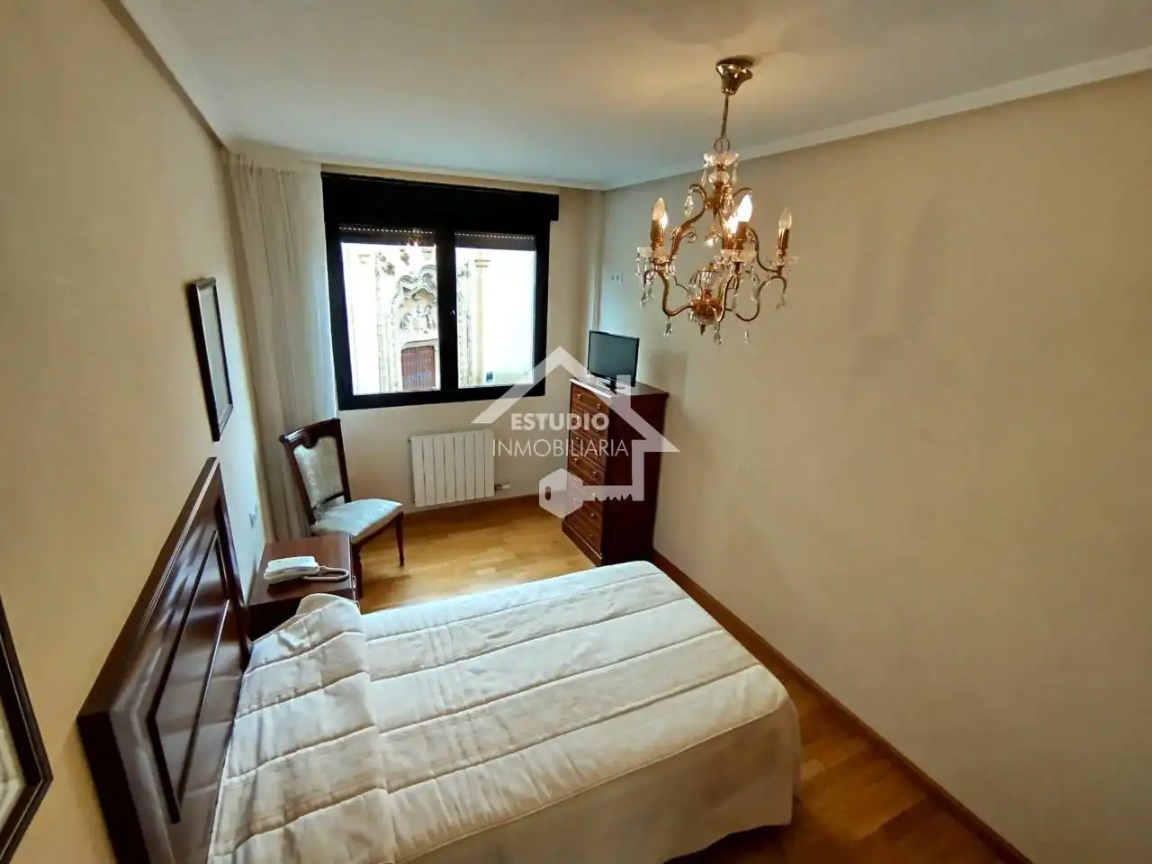 Schlafzimmer von Wohnung zum Verkauf in Oyón-Oion mit Heizung, Abstellraum und Balkon