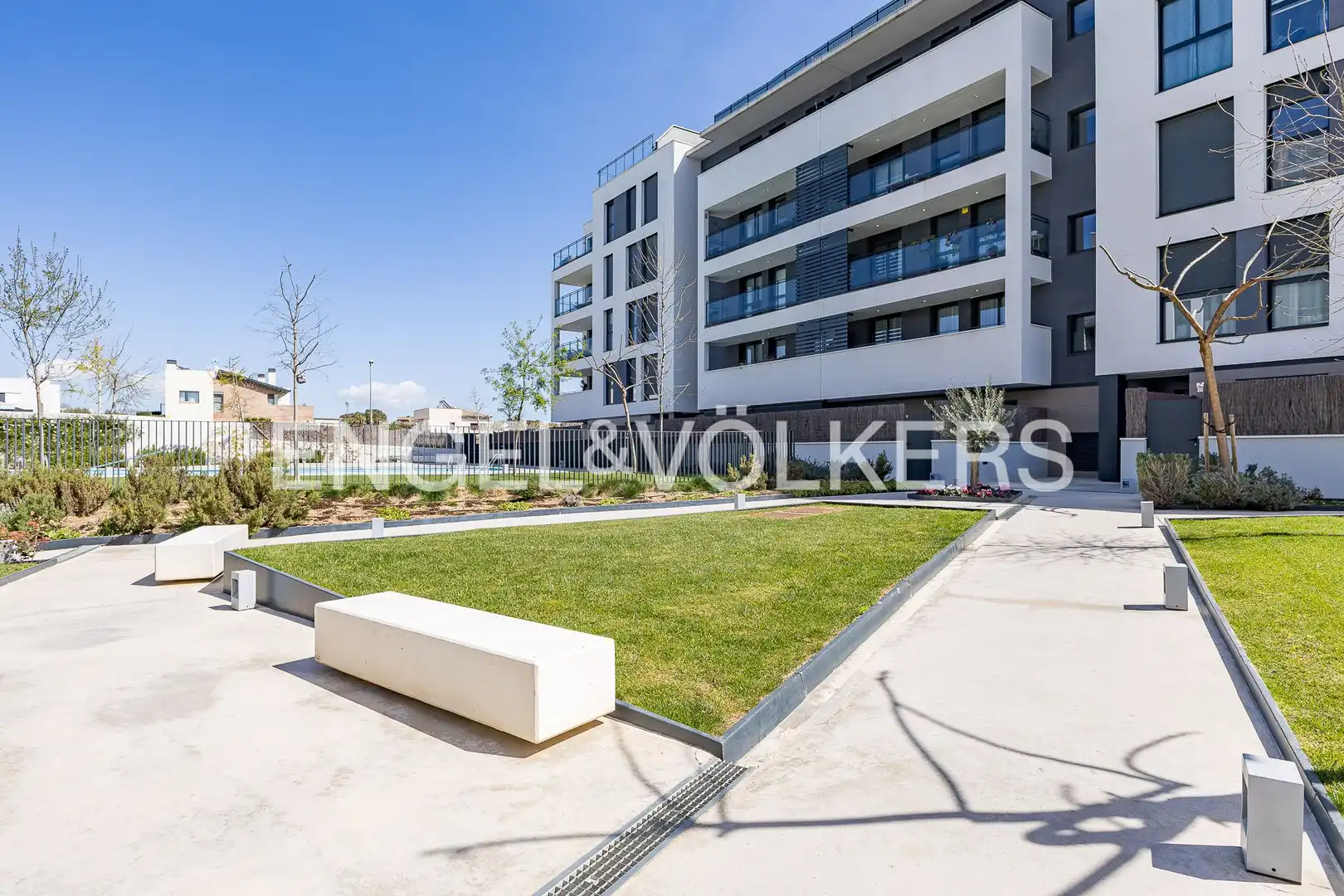 Terrassa de Pis en venda en Vilanova i la Geltrú amb Aire condicionat, Calefacció i Jardí privat