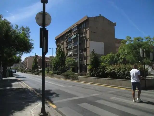Vista exterior de Pis de lloguer en Granada amb Moblat