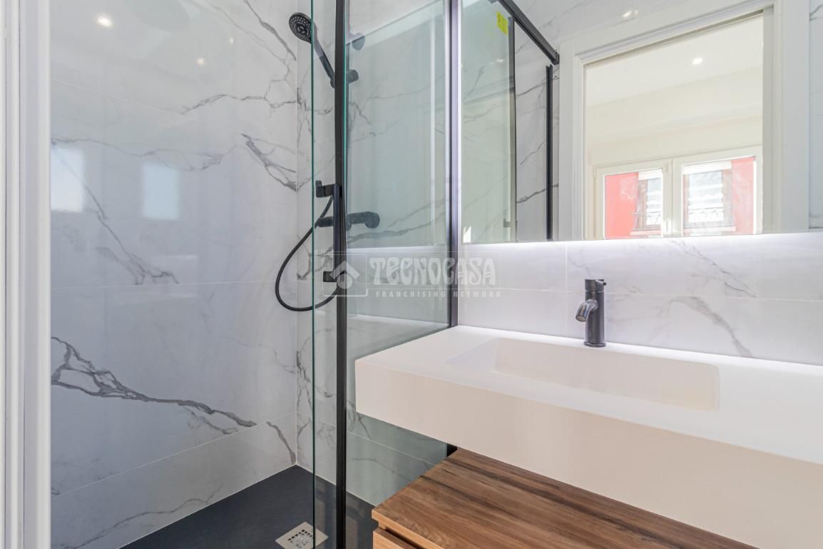 Baño de Piso de alquiler en Sant Cugat del Vallès con Aire acondicionado, Terraza y Balcón