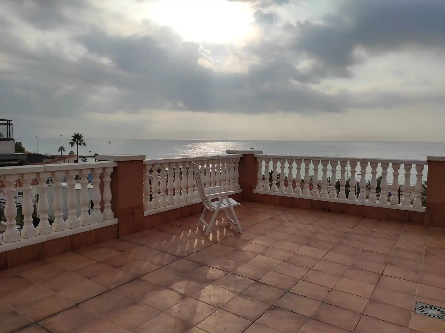 Terrasse von Dachboden zur Miete in Moncofa mit Klimaanlage, Terrasse und Abstellraum