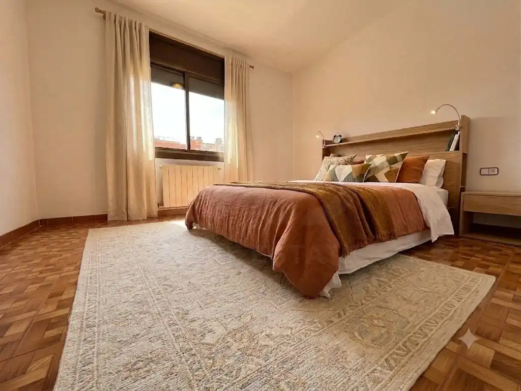 Dormitori de Casa adosada en venda en Vilanova i la Geltrú amb Terrassa