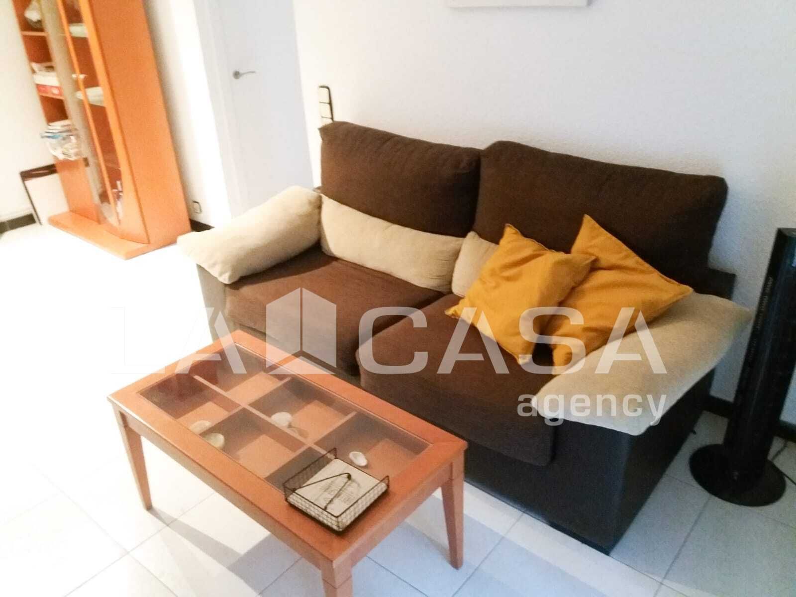 Sala de estar de Piso en venta en  Barcelona Capital con Balcón