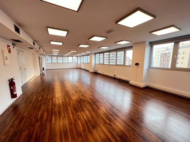 Oficina en Alquiler en N/A en La Sagrera