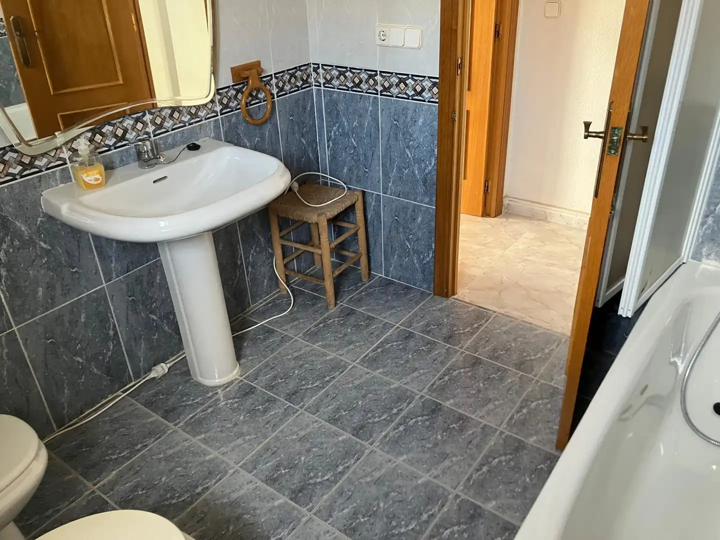 Badezimmer von Einfamilien-Reihenhaus zur Miete in Santa Pola mit Möbliert und Haustiere erlaubt