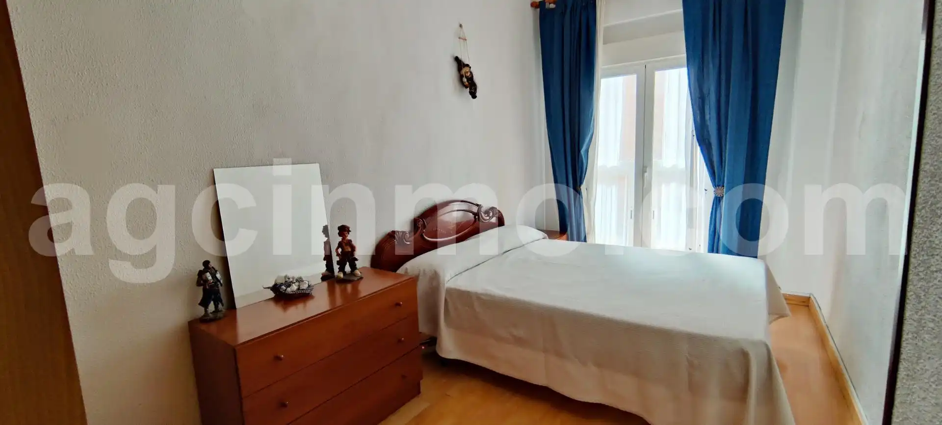 Bedroom of Flat for sale in Valladolid  with Heating and Furnished