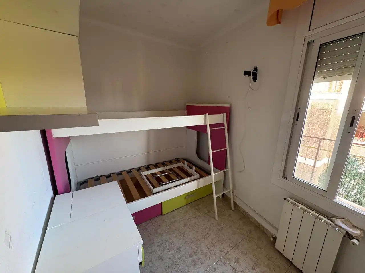 Habitación de Piso en venta en Badalona con Aire acondicionado y Terraza
