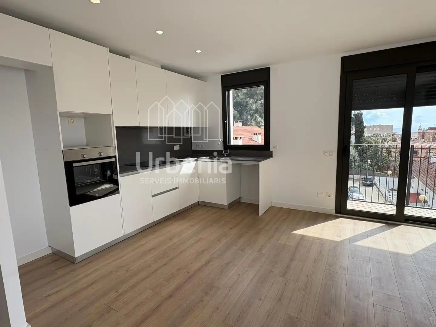 Cocina de Dúplex en venta en Arenys de Mar con Aire acondicionado, Calefacción y Terraza