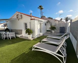 Vista exterior de Casa o xalet de lloguer en San Bartolomé de Tirajana amb Aire condicionat, Jardí privat i Terrassa