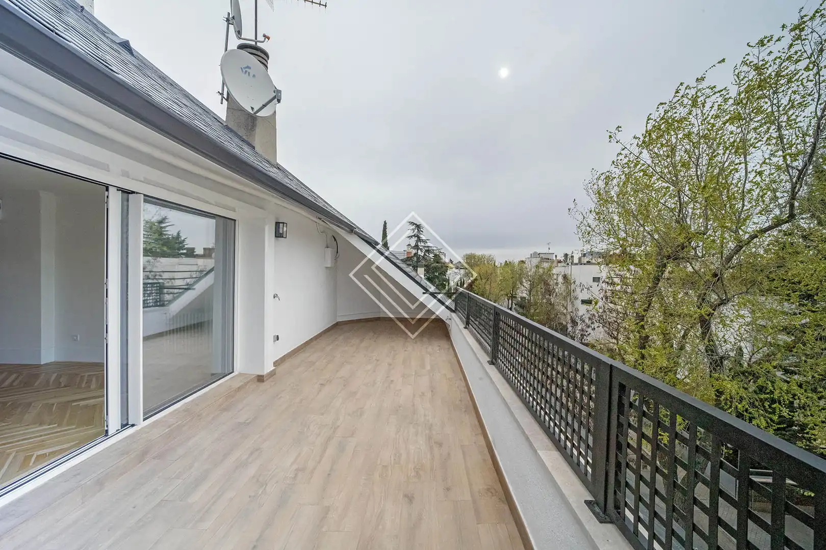 Terrace of Attic for rent in Madrid  with Air Conditioner, Heating and Terrace