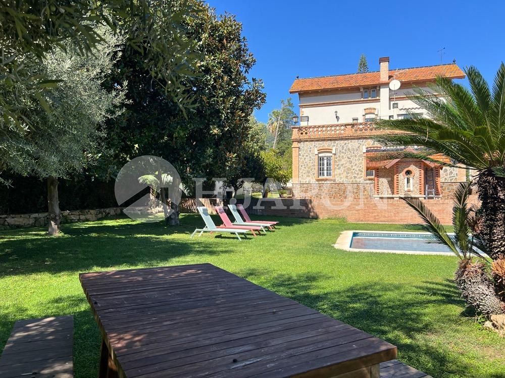 Garden of House or chalet for sale in Premià de Dalt  with Heating, Private garden and Swimming Pool