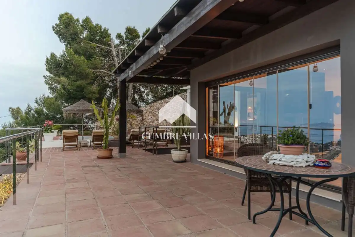 Terrassa de Casa o xalet en venda en Almuñécar amb Terrassa, Traster i Moblat