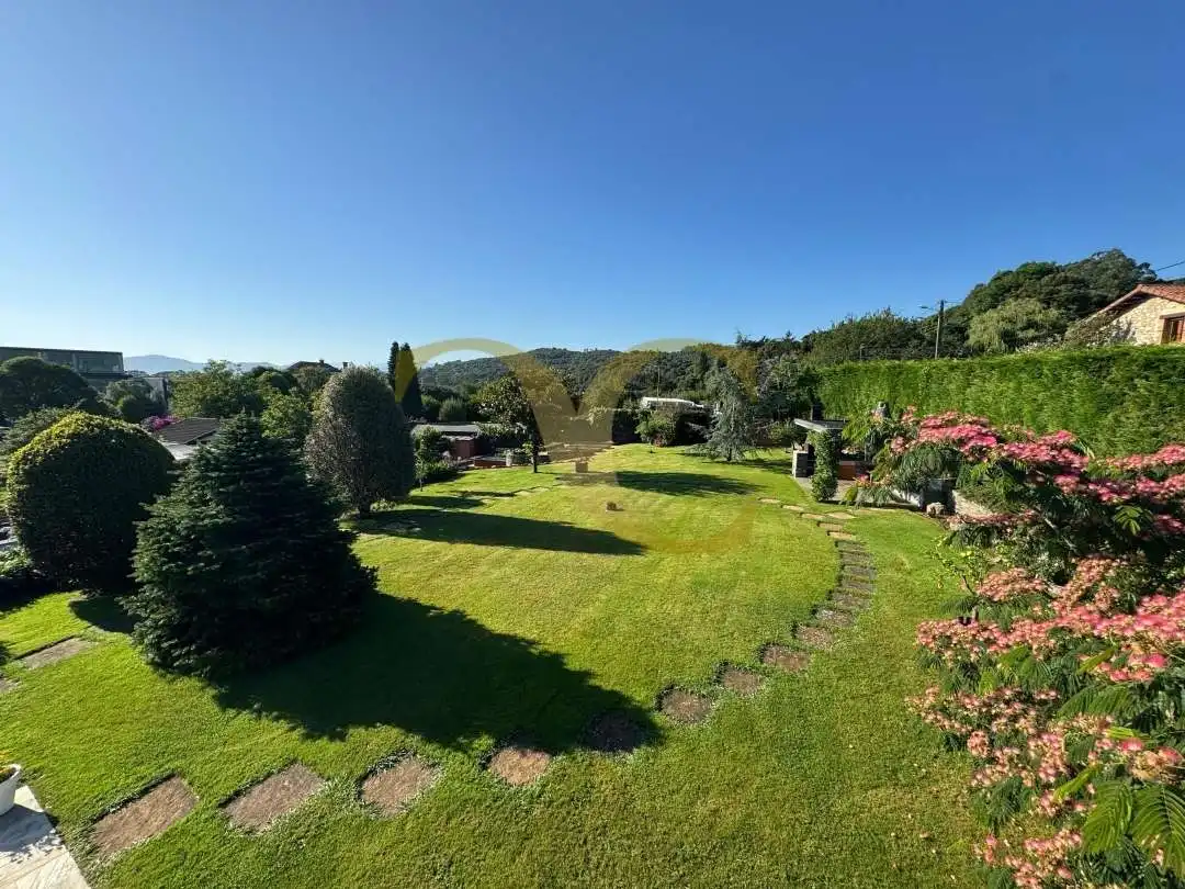 Garden of Houses for rent in Santa Cruz de Bezana  with Air Conditioner, Heating and Private garden