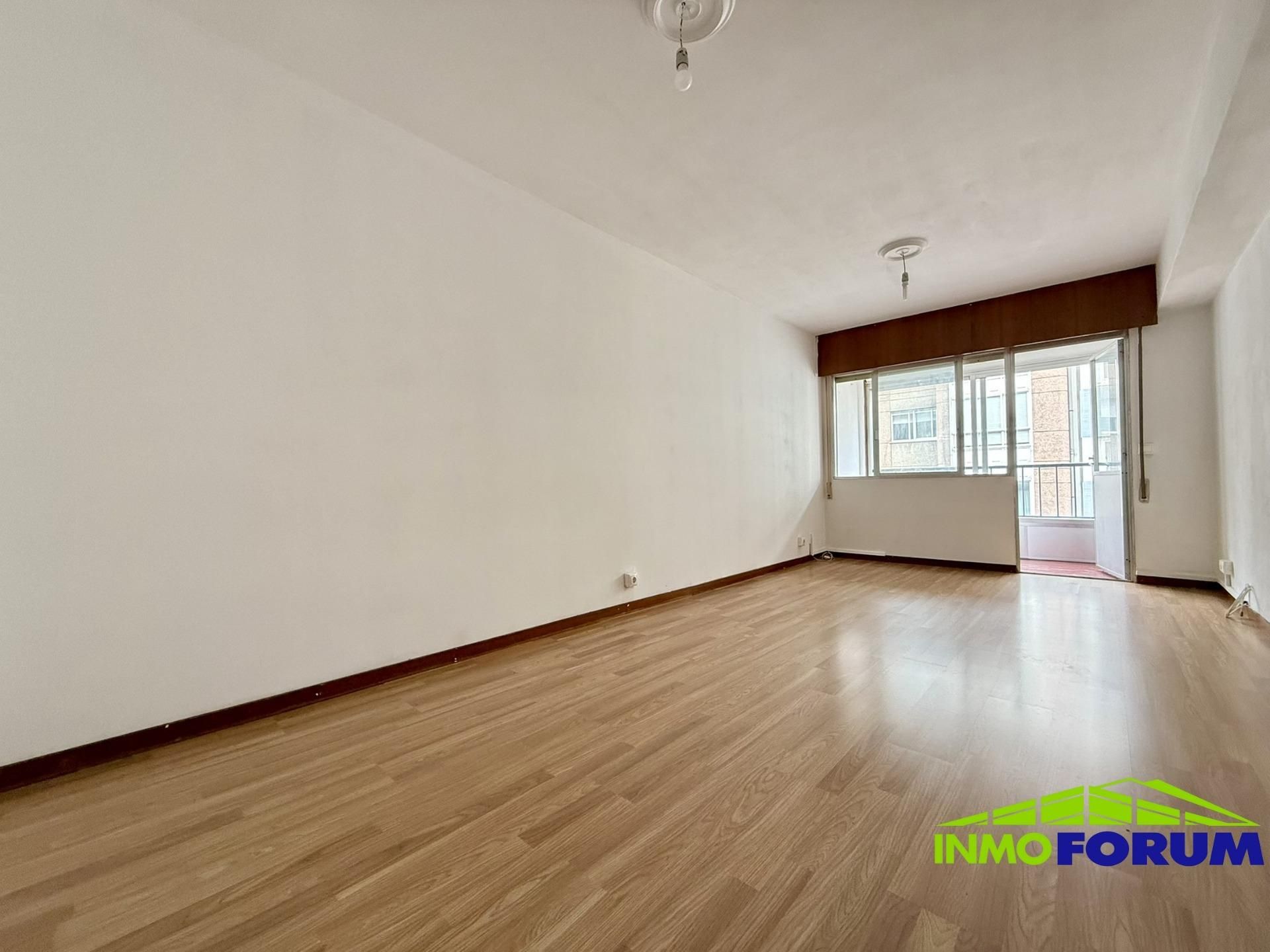 Living room of Flat for sale in A Coruña Capital   with Terrace and Balcony